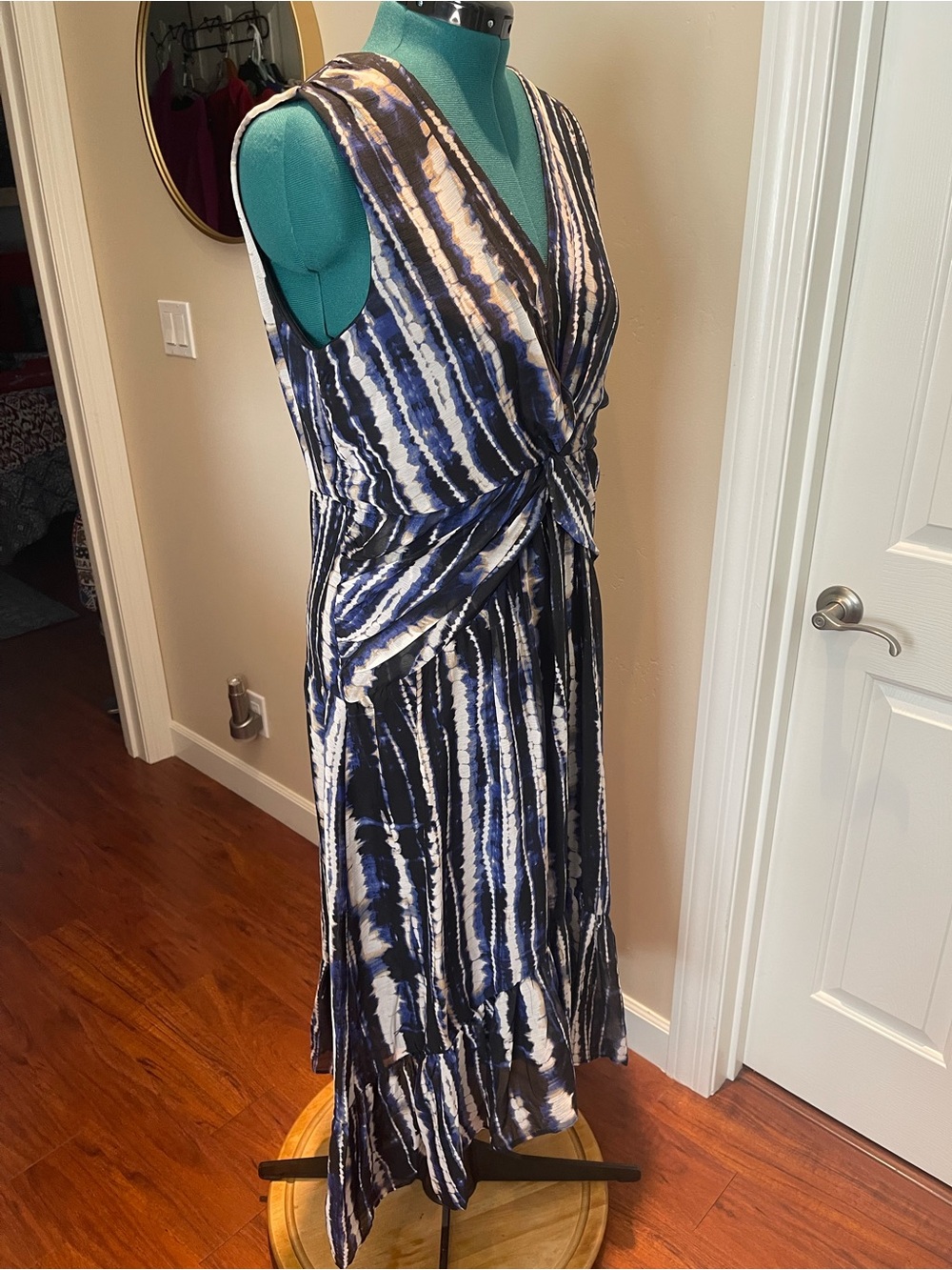 Dkny Navy and White Tie-Dye Twist-Waist Midi Dress - Picture 10 of 16